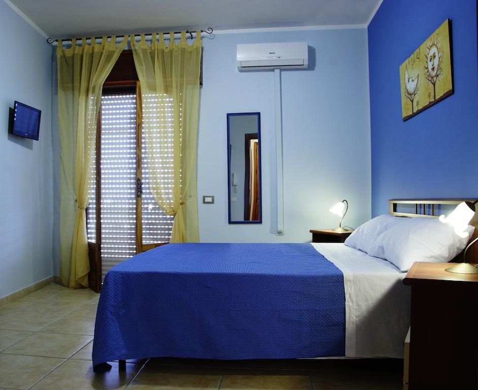 Zanaddina Hotel Sciacca Szoba fotó